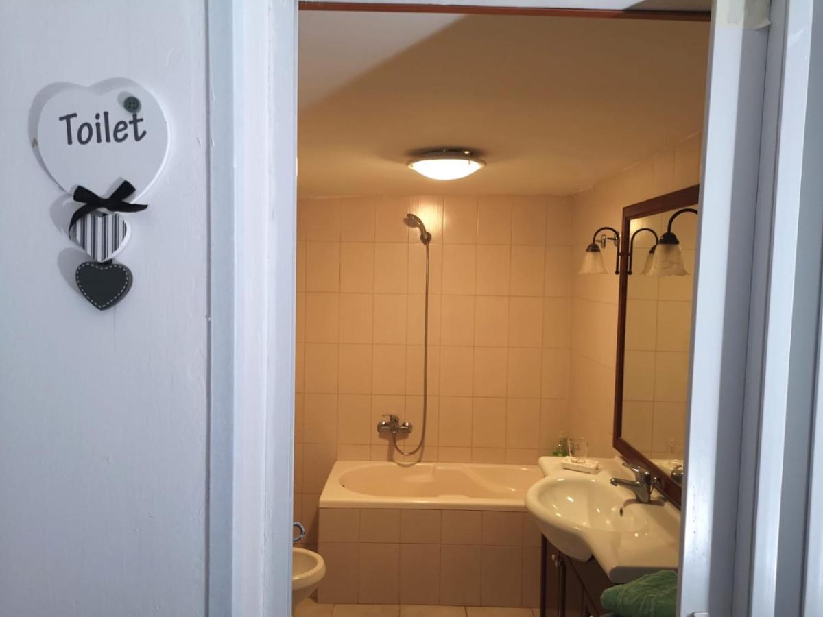 Villa Mina Con Vasca Idromassaggio Таранто Екстериор снимка