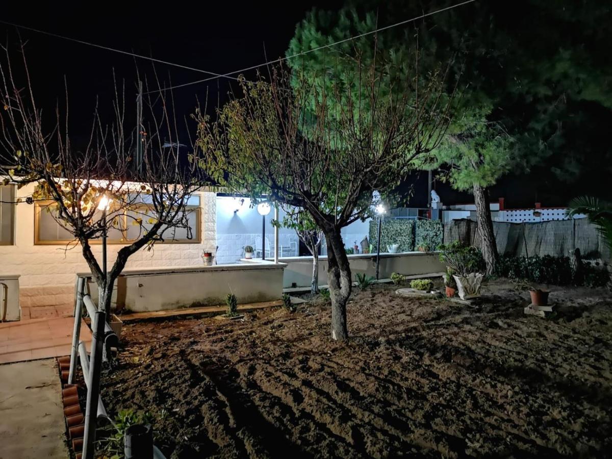 Villa Mina Con Vasca Idromassaggio Таранто Екстериор снимка
