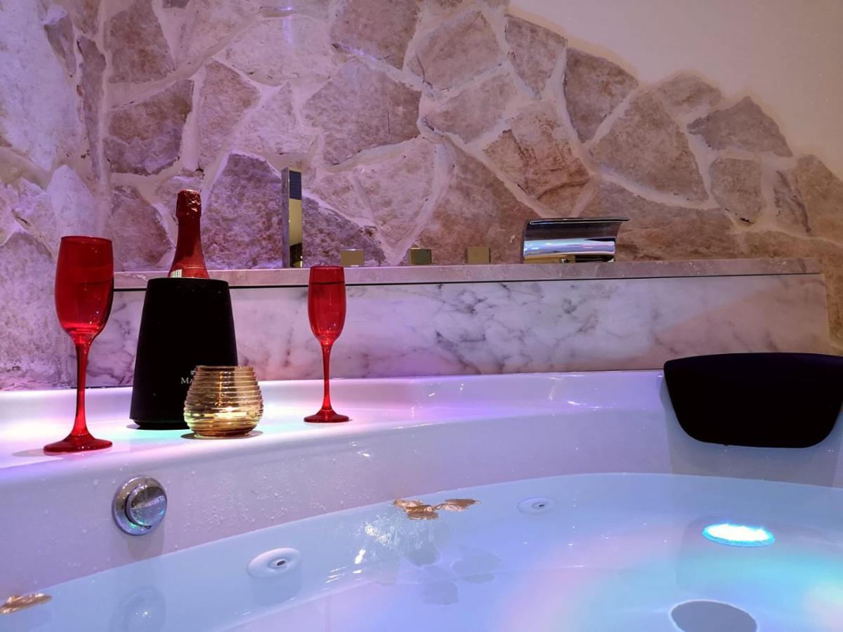 Villa Mina Con Vasca Idromassaggio Таранто Екстериор снимка