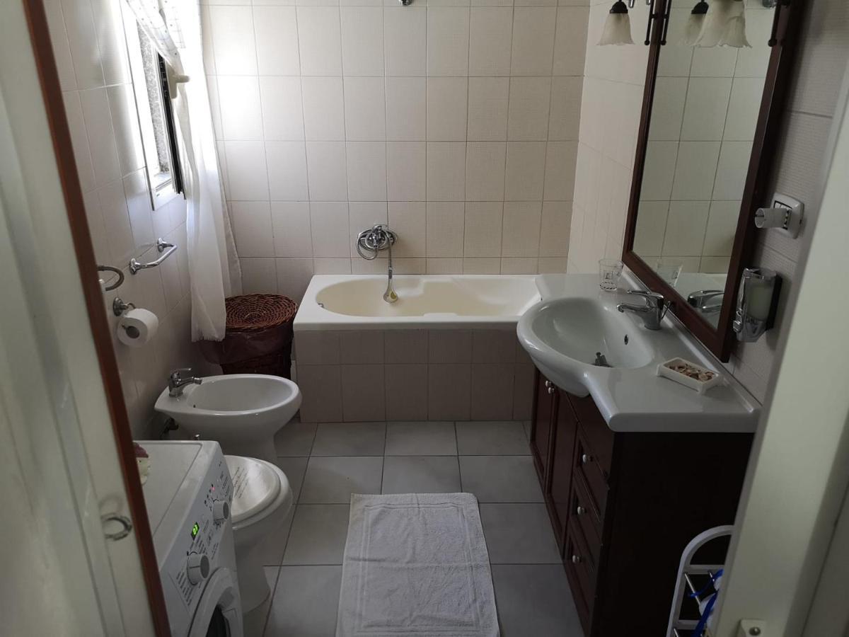Villa Mina Con Vasca Idromassaggio Таранто Екстериор снимка